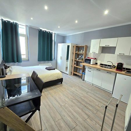 Appartement Hypercentre 301 +Wifi+Independant+ Cuisine Toilette Salle De Bain Privative Valenciennes Kültér fotó