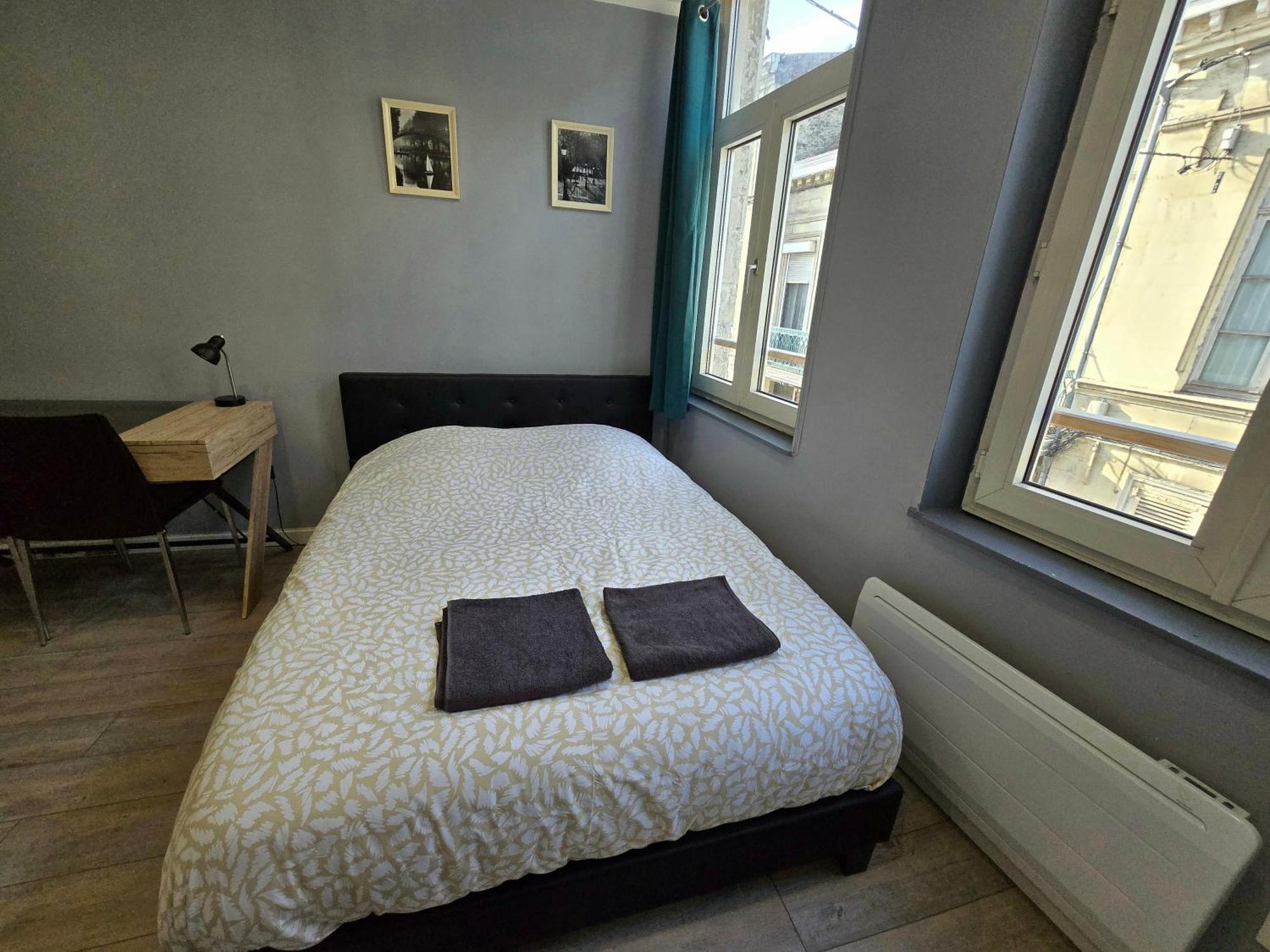 Appartement Hypercentre 301 +Wifi+Independant+ Cuisine Toilette Salle De Bain Privative Valenciennes Kültér fotó
